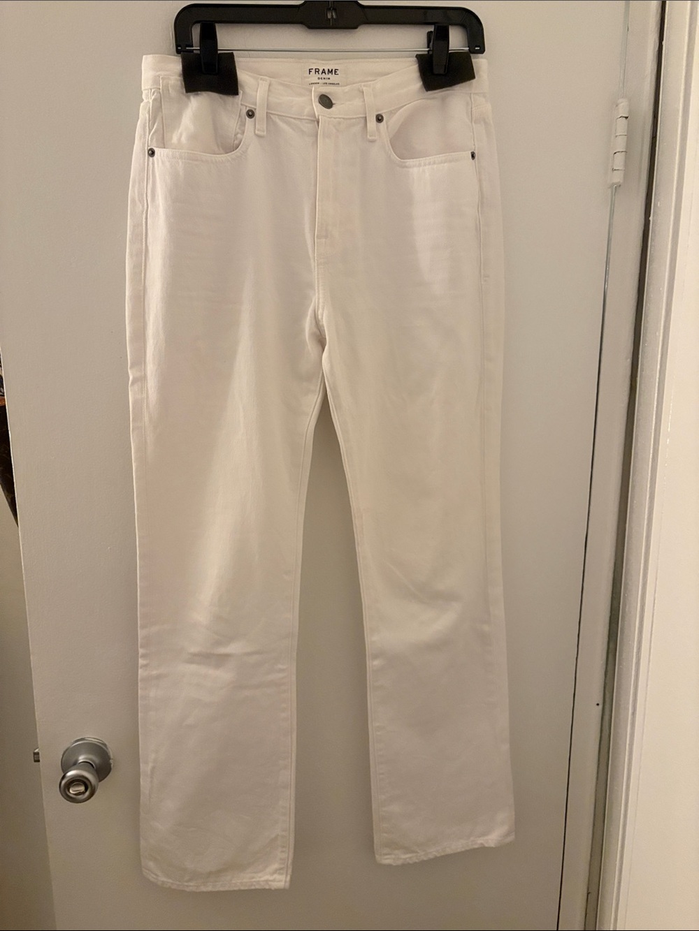 FRAME Denim Women’s Straight Leg Jeans in White